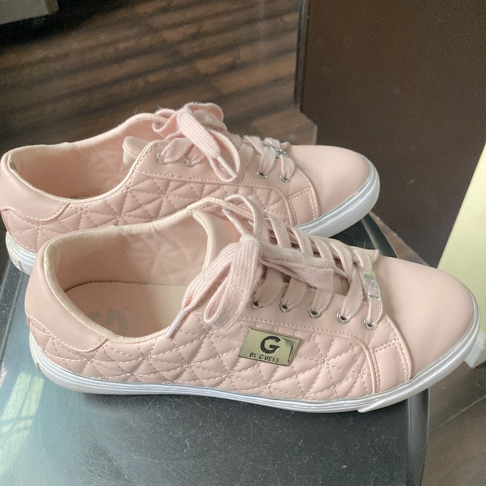 G by Guess pink size 9.5 shoes